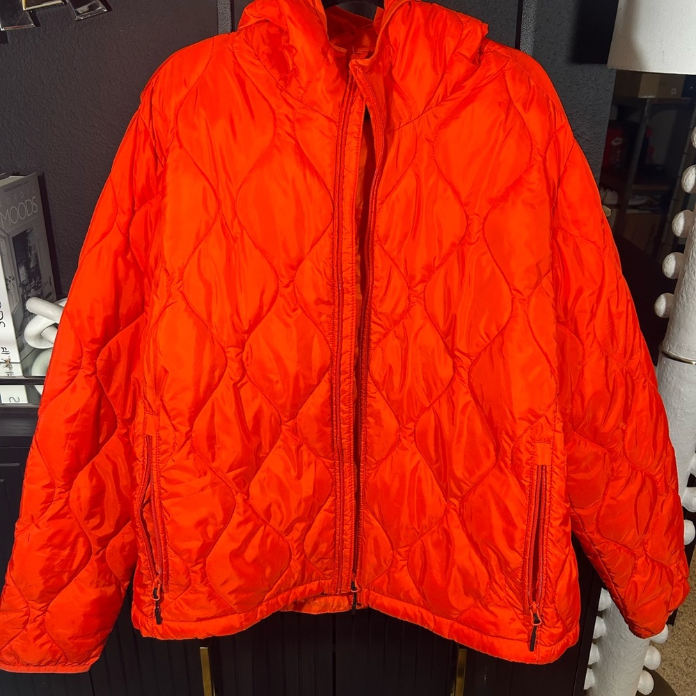 H&M Bright Orange quilted Puffer Jacket size XL men with hood